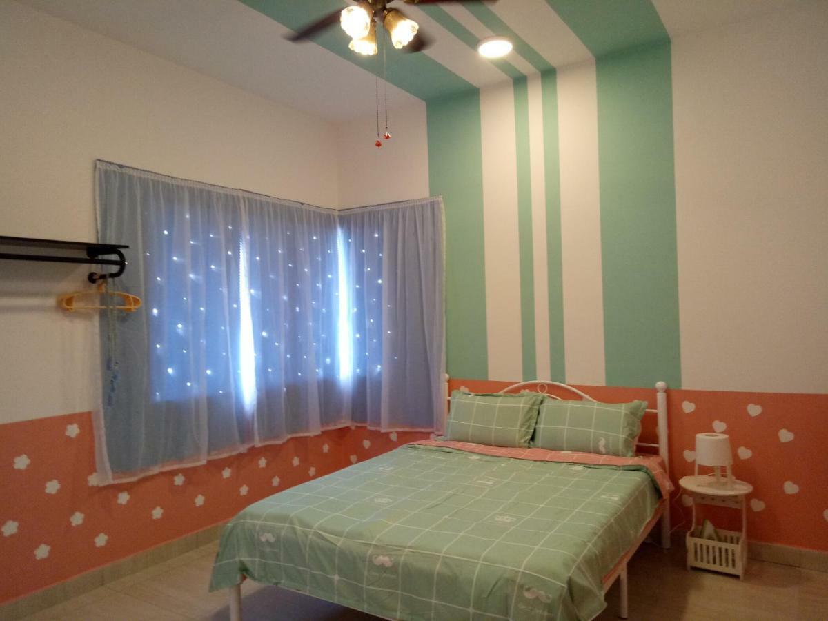 Icolor Home & Stay Ch1 Tanah Rata Exterior foto