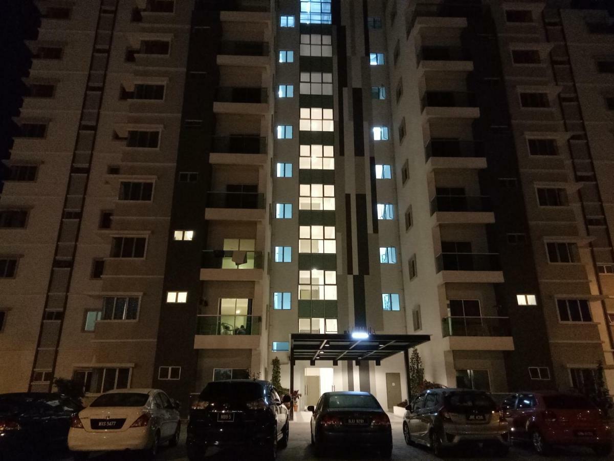 Icolor Home & Stay Ch1 Tanah Rata Exterior foto