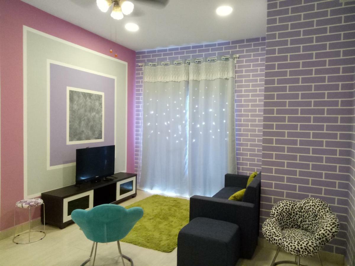 Icolor Home & Stay Ch1 Tanah Rata Exterior foto