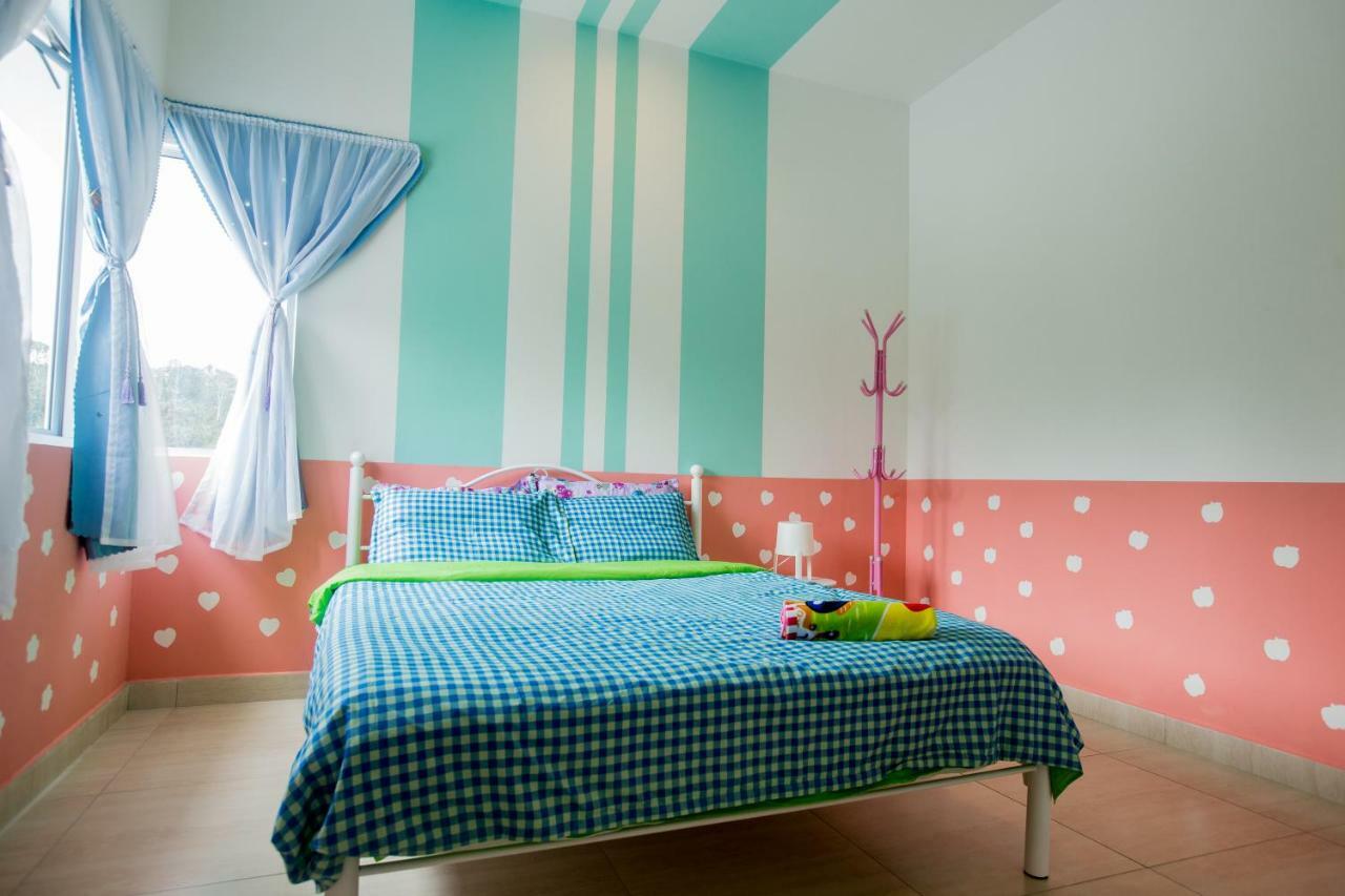 Icolor Home & Stay Ch1 Tanah Rata Exterior foto